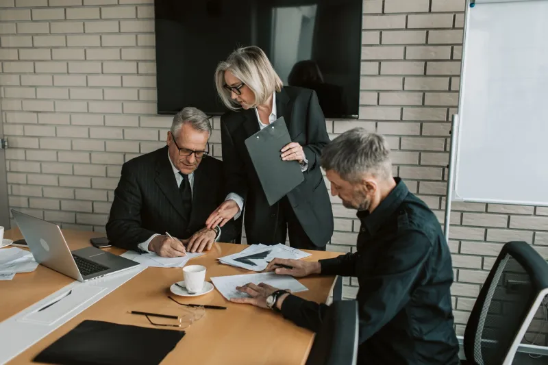 Paying for Perspective You Never Planned to Use: The Hidden Dysfunction in Corporate Advisory Relationships